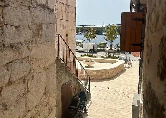 Apartament At The Post Office Rogoznica (Sibenik-Knin)